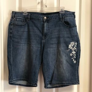 Venezia for Lane Bryant Jean Shorts Size 22